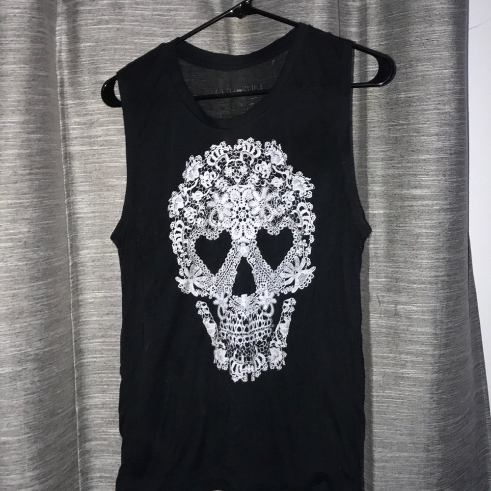 SKULL top